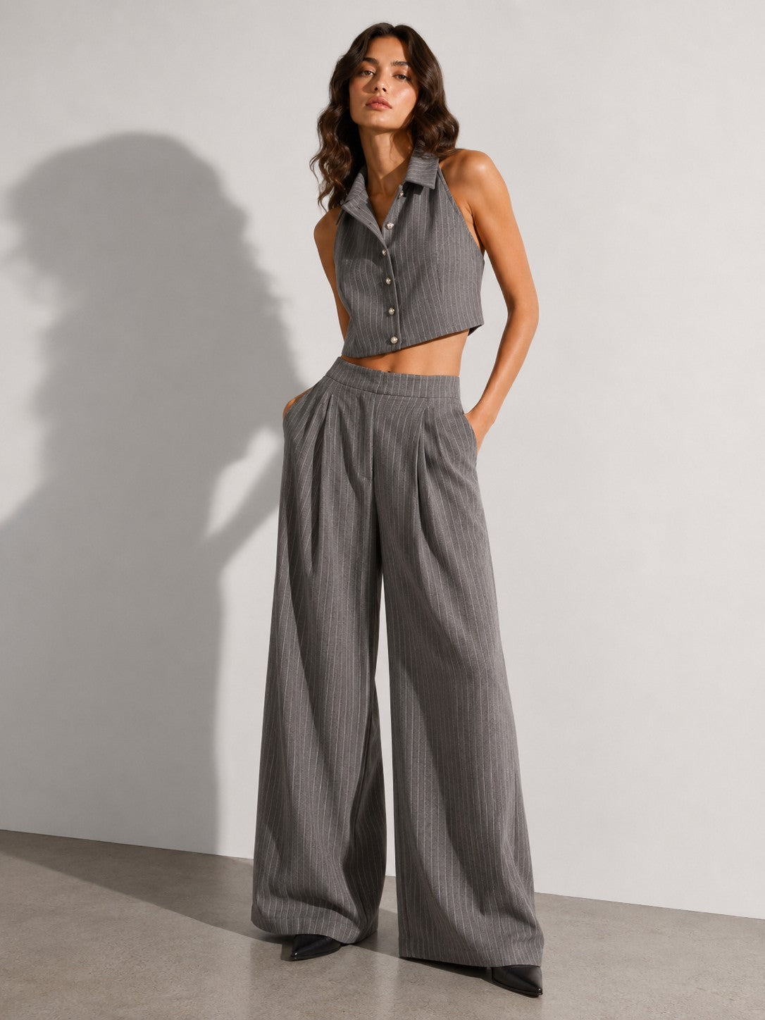 COORDINATO GESSATO TOP HALTER E PANTALONI PALAZZO