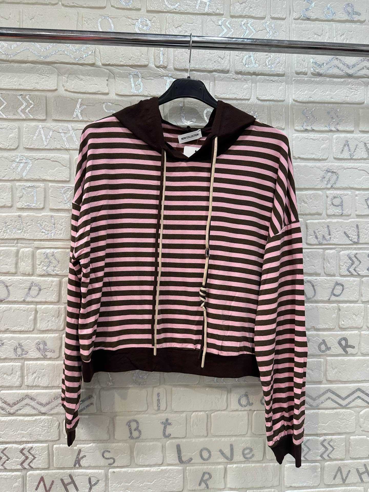 MAGLIA A RIGHE CON CAPPUCCIO