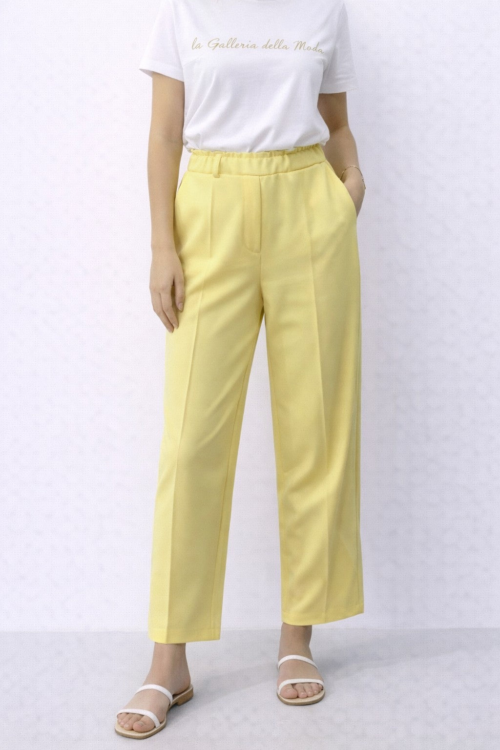 PANTALONI CLASSICI CON TASCHE