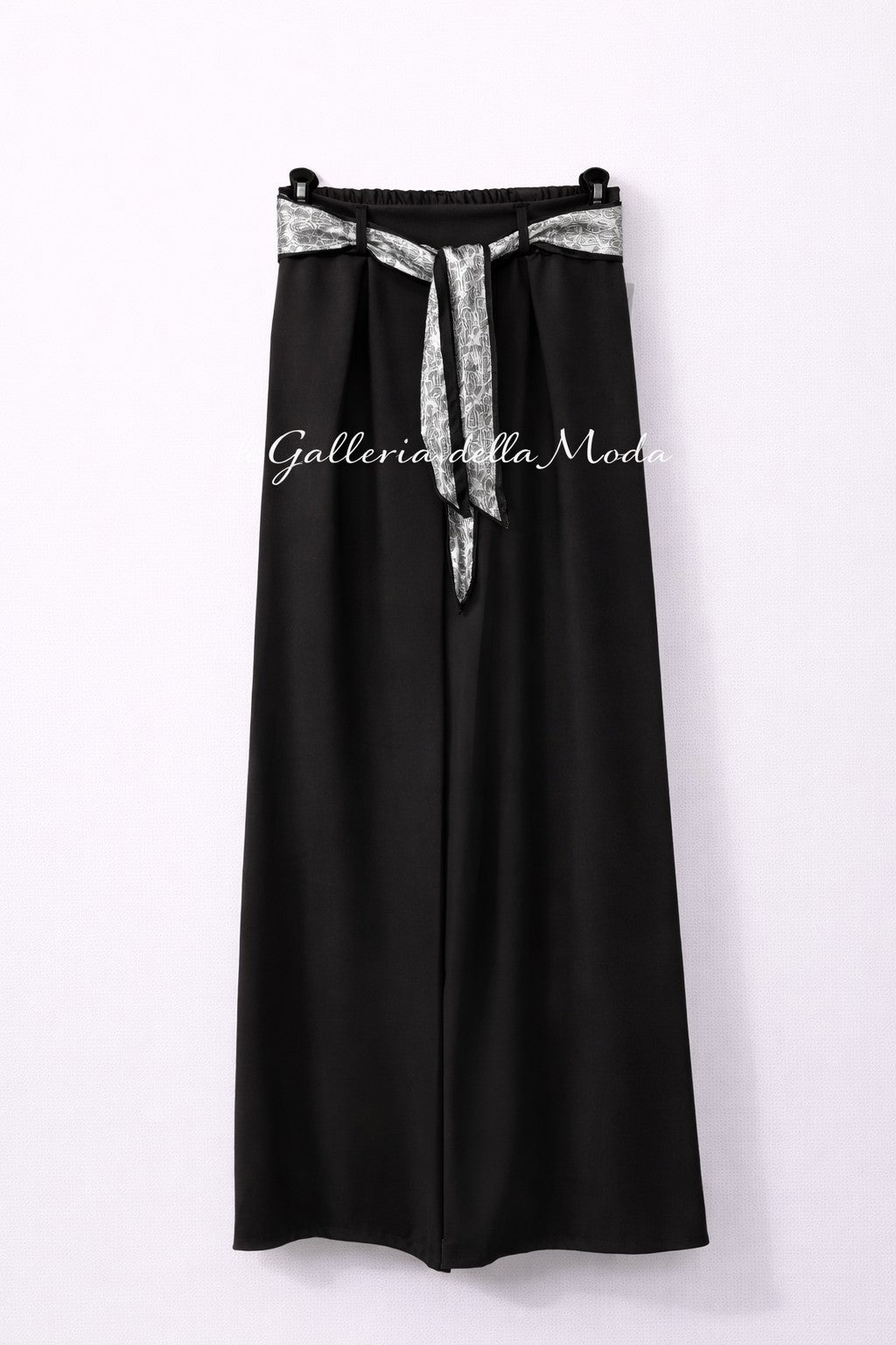 PANTALONI CON CINTA IN RASO