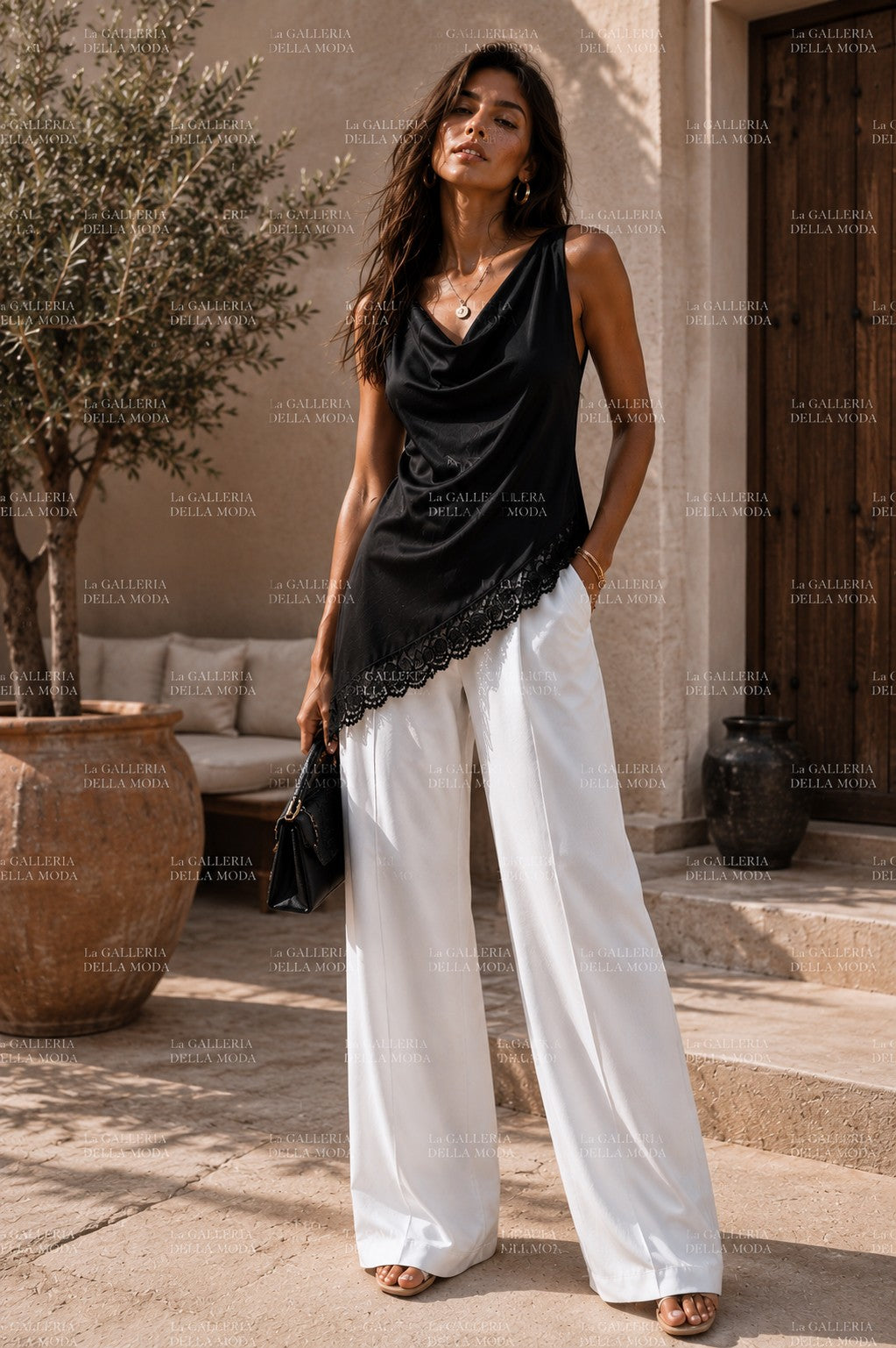 TOP SATIN CON PIZZO